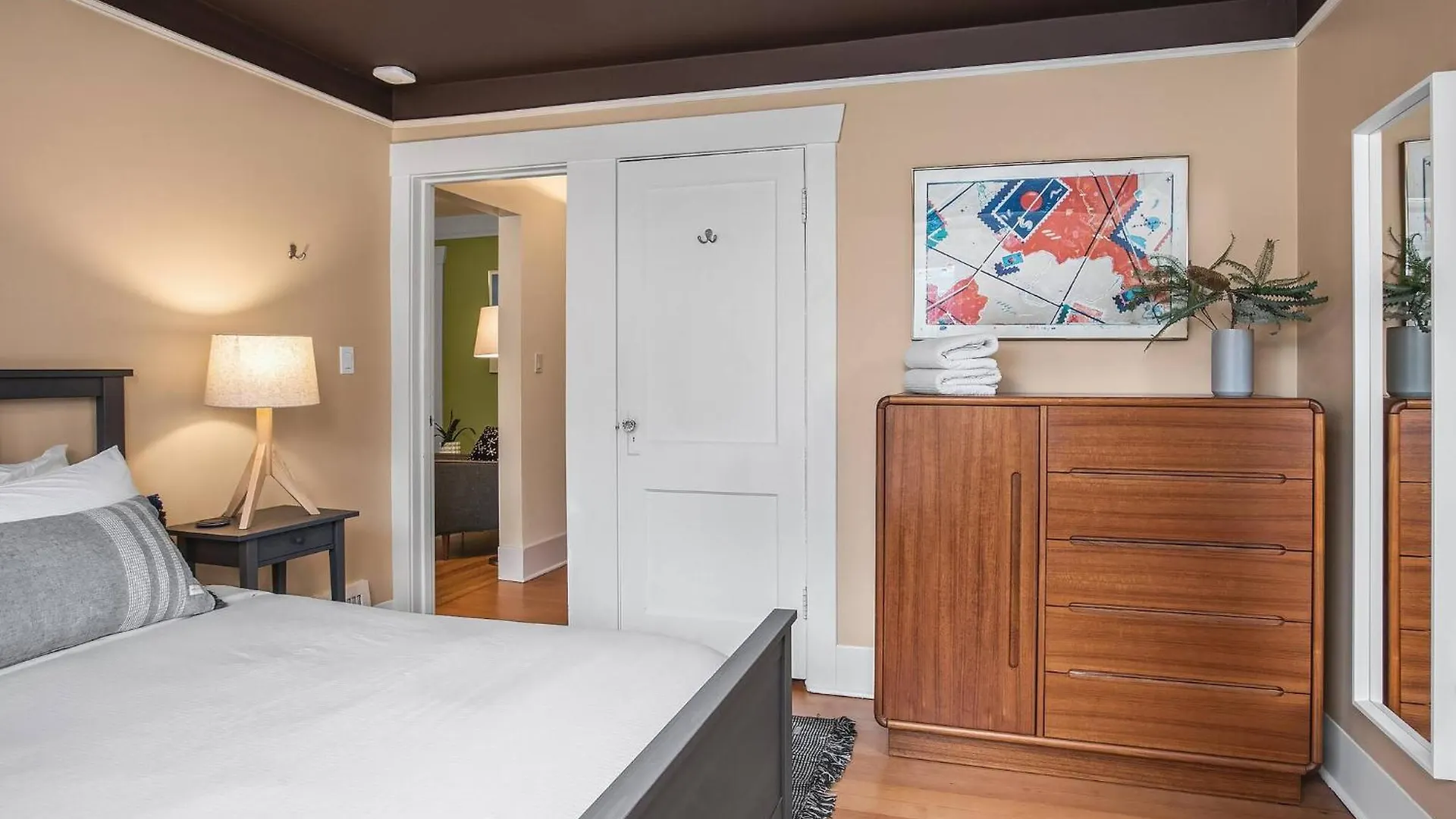Greenlake Craftsman - Hot Tub, Ac, Dog Friendly Seattle Holiday home