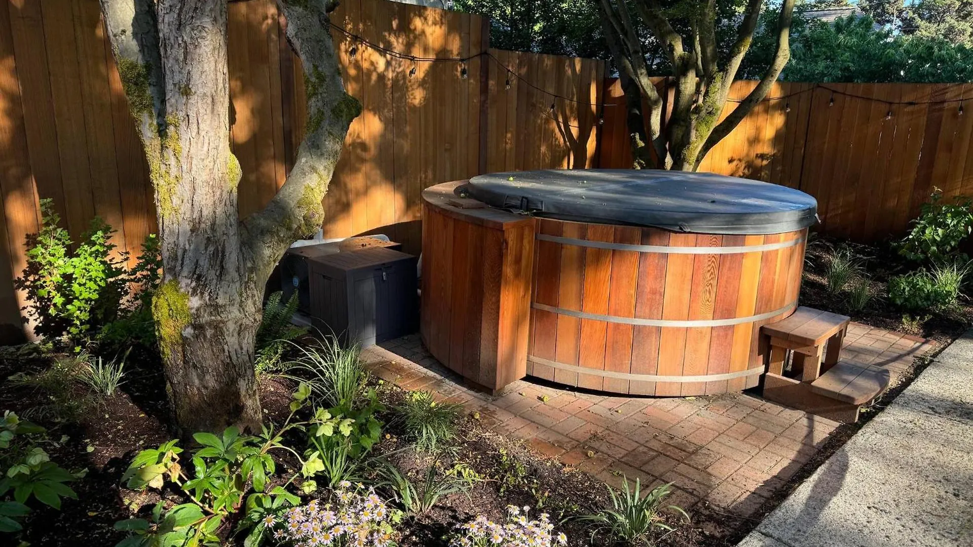 Greenlake Craftsman - Hot Tub, Ac, Dog Friendly Seattle 0*,  United States